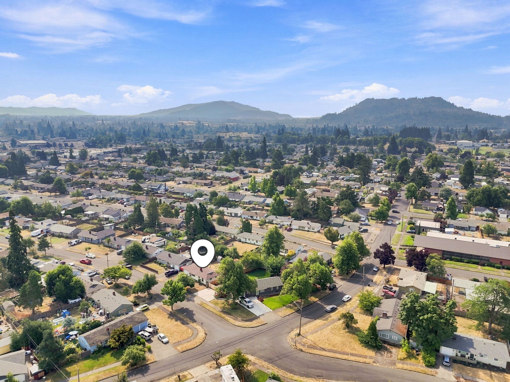 1219 Pleasant St, Springfield, OR &mdash; photo 5 of 41