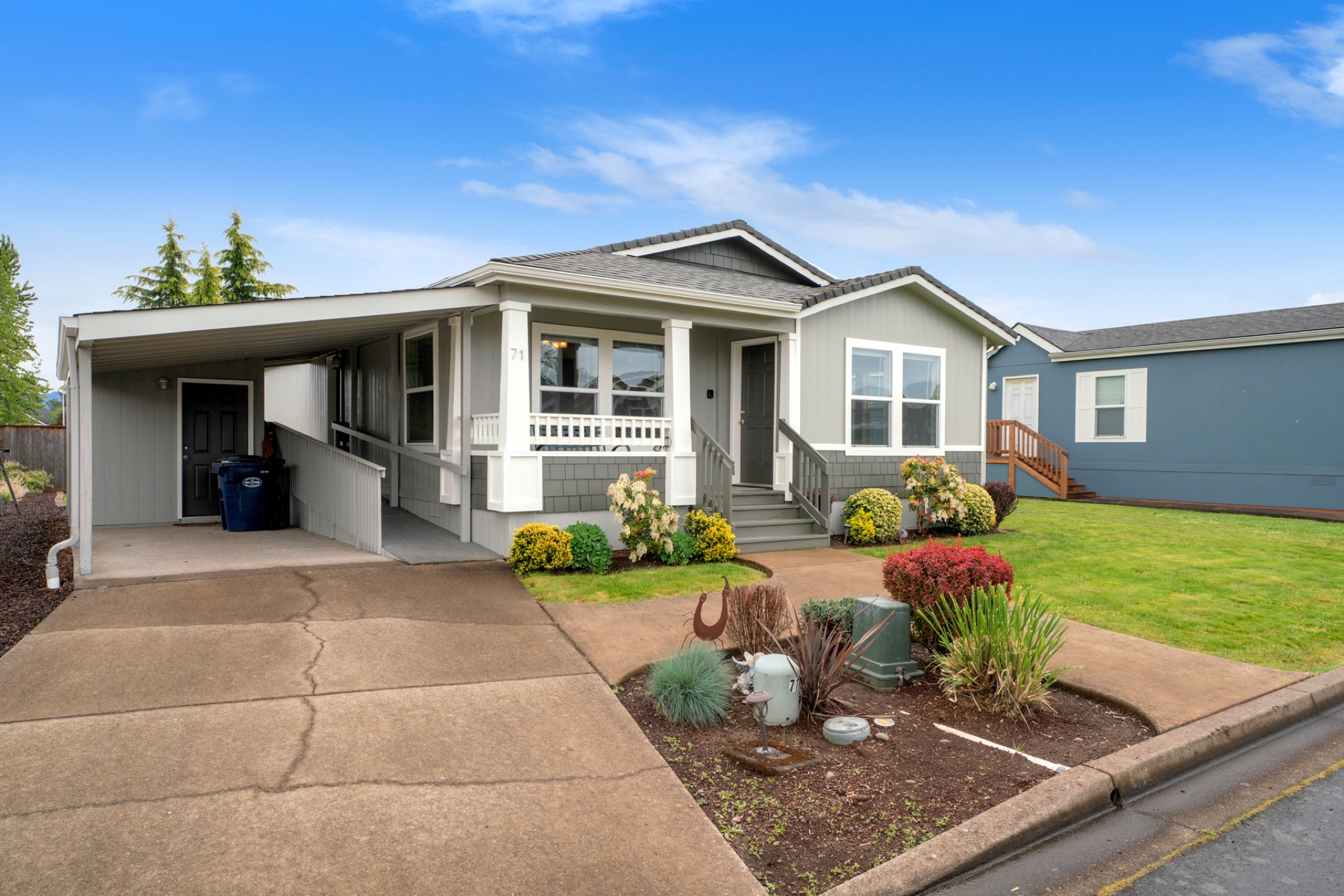 310 Pitney Ln, Space 71, Junction City, OR &mdash; photo 4 of 41