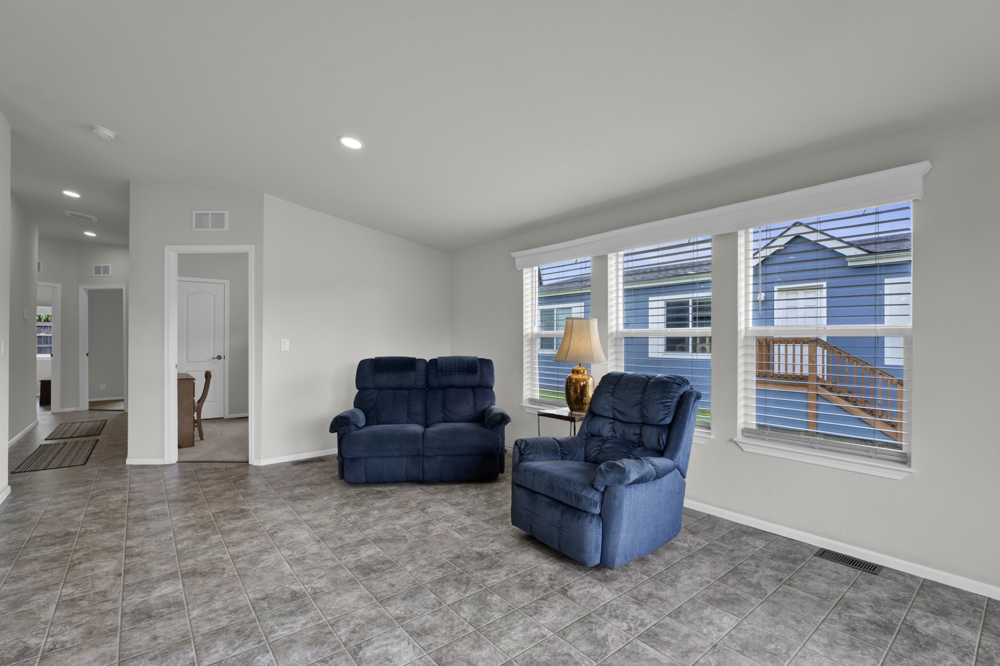 310 Pitney Ln, Space 71, Junction City, OR &mdash; photo 8 of 41