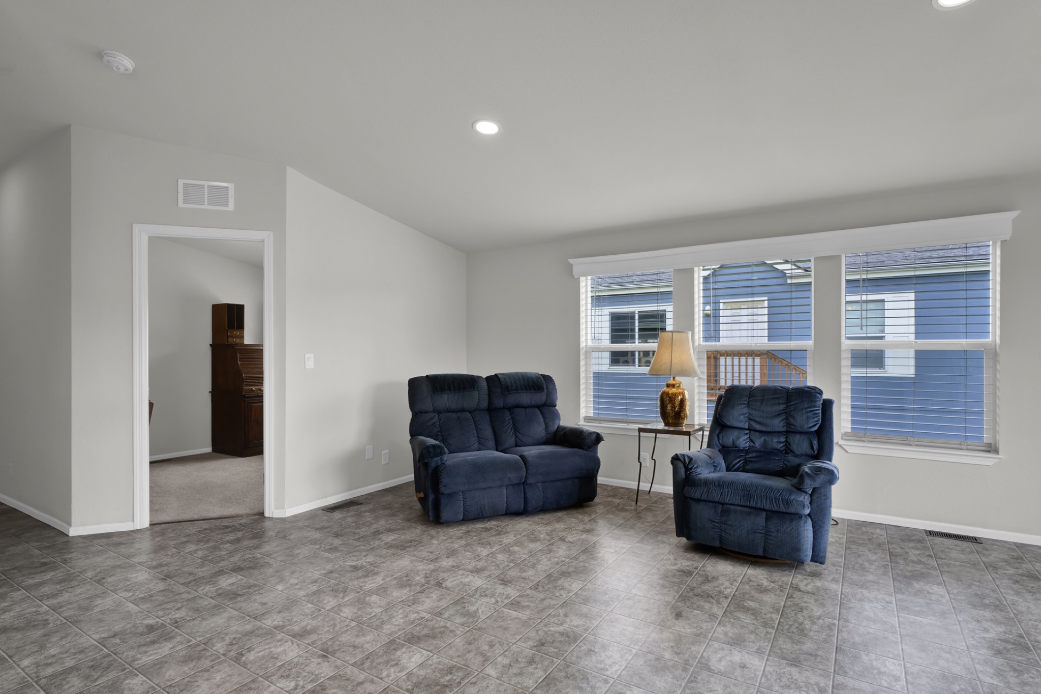 310 Pitney Ln, Space 71, Junction City, OR &mdash; photo 11 of 41